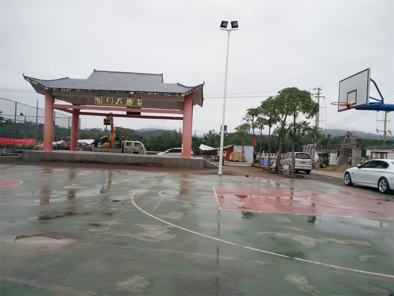 硅PU塑膠球場(chǎng)保養(yǎng)中國(guó)南大門東興市.jpg